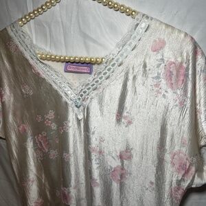 VTG 80s Babydoll Coquette Grandmacore Scallop Lace Trim Liquid Satin Nightgown